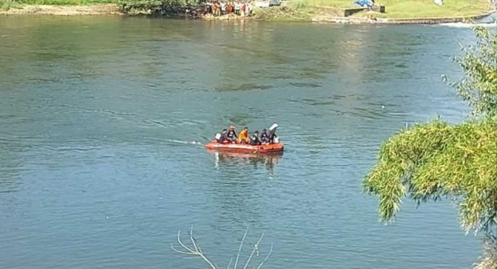പമ്പാനദിയിൽ കുളിക്കാനിറങ്ങിയ ശബരിമല തീർത്ഥാടകൻ മുങ്ങി മരിച്ചു പമ്പാനദിയിൽ കുളിക്കാനിറങ്ങിയ ശബരിമല തീർത്ഥാടകൻ മുങ്ങി മരിച്ചു