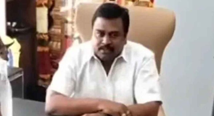 ശബരിമല സ്വർണ്ണക്കടത്ത് ; ദിണ്ഡിഗൽ മണിയെ പ്രത്യേക അന്വേഷണ സംഘം ഇന്ന് ചോദ്യം ചെയ്യും ശബരിമല സ്വർണ്ണക്കടത്ത് ; ദിണ്ഡിഗൽ മണിയെ പ്രത്യേക അന്വേഷണ സംഘം ഇന്ന് ചോദ്യം ചെയ്യും