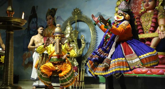 അരങ്ങിൽ പുനർജനിച്ച് അയ്യപ്പചരിതം : സന്നിധാനത്ത് കഥകളി വിരുന്ന് അരങ്ങിൽ പുനർജനിച്ച് അയ്യപ്പചരിതം : സന്നിധാനത്ത് കഥകളി വിരുന്ന്