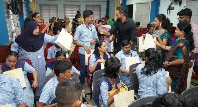 ഭിന്നശേഷി കുട്ടികളുടെ ലോകം വിശാലമാക്കണം : ജില്ലാ കളക്ടര് ഭിന്നശേഷി കുട്ടികളുടെ ലോകം വിശാലമാക്കണം : ജില്ലാ കളക്ടര്