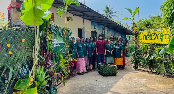 ജില്ലാ ശുചിത്വ മിഷൻ ടീം അംഗങ്ങൾ ജില്ലയിലെ ഡിസ്ട്രിബൂഷൻ കേന്ദ്രങ്ങളും ഹരിത പോളിംഗ് ബൂത്തുകളും സന്ദർശിച്ചു ജില്ലാ ശുചിത്വ മിഷൻ ടീം അംഗങ്ങൾ ജില്ലയിലെ ഡിസ്ട്രിബൂഷൻ കേന്ദ്രങ്ങളും ഹരിത പോളിംഗ് ബൂത്തുകളും സന്ദർശിച്ചു