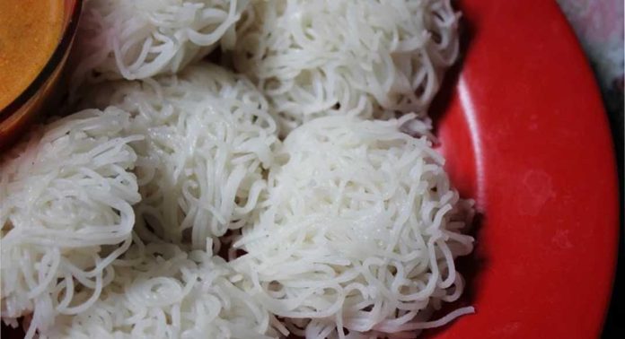 തമിഴ്നാട്ടില് ഇരുചക്രവാഹനങ്ങളിൽ ഇനി മുതല് ഇടിയപ്പം വില്ക്കണമെങ്കില് ലൈസന്സ് നിര്ബന്ധം തമിഴ്നാട്ടില് ഇരുചക്രവാഹനങ്ങളിൽ ഇനി മുതല് ഇടിയപ്പം വില്ക്കണമെങ്കില് ലൈസന്സ് നിര്ബന്ധം