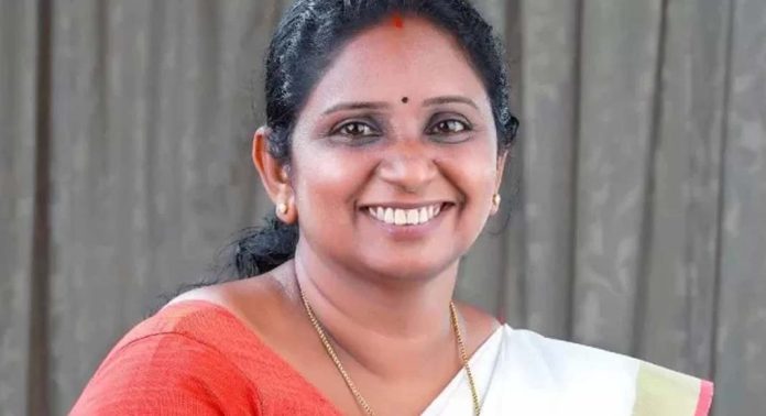 വി കെ മിനി മോൾ കൊച്ചി കോർപ്പറേഷൻ മേയർ വി കെ മിനി മോൾ കൊച്ചി കോർപ്പറേഷൻ മേയർ