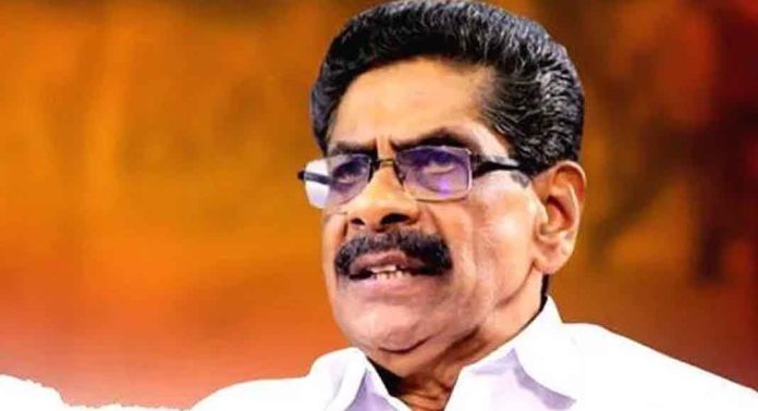 മുഖ്യമന്ത്രി സ്ഥാനം : സതീശനെ പ്രതിപക്ഷ നേതാവാക്കിയ കീഴ്വഴക്കം തന്നെ പാലിക്കണമെന്ന് മുല്ലപ്പള്ളി രാമചന്ദ്രൻ മുഖ്യമന്ത്രി സ്ഥാനം : സതീശനെ പ്രതിപക്ഷ നേതാവാക്കിയ കീഴ്വഴക്കം തന്നെ പാലിക്കണമെന്ന് മുല്ലപ്പള്ളി രാമചന്ദ്രൻ