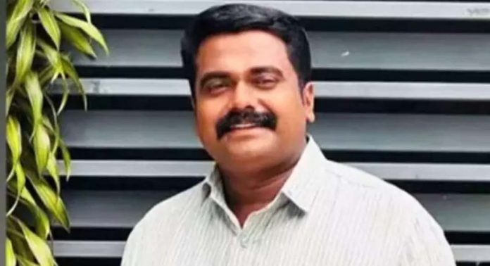 പയ്യന്നൂരിൽ പോലീസിനെ ബോംബെറിഞ്ഞ് വധിക്കാൻ ശ്രമിച്ച കേസിൽ ശിക്ഷിക്കപ്പെട്ട സിപിഎം സ്ഥാനാർഥി വി കെ നിഷാദ് മുന്നിൽ പയ്യന്നൂരിൽ പോലീസിനെ ബോംബെറിഞ്ഞ് വധിക്കാൻ ശ്രമിച്ച കേസിൽ ശിക്ഷിക്കപ്പെട്ട സിപിഎം സ്ഥാനാർഥി വി കെ നിഷാദ് മുന്നിൽ
