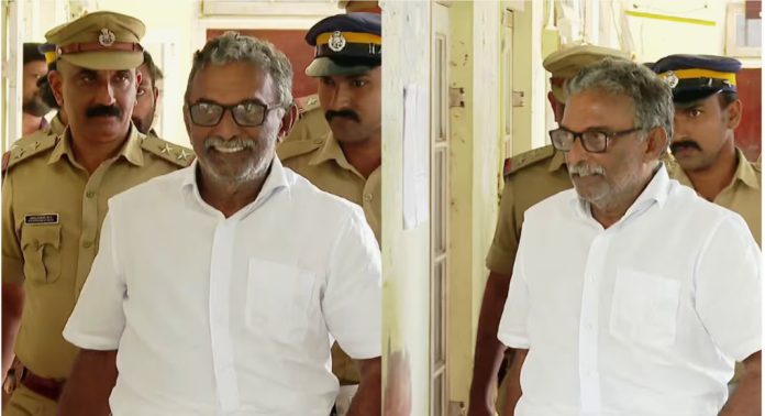 സ്വര്ണക്കൊള്ള കേസ് ; മുതിര്ന്ന സിപിഎം നേതാവ് എ പത്മകുമാറിനെതിരായ സംഘടനാ നടപടിയിൽ ഇന്ന് തീരുമാനം സ്വര്ണക്കൊള്ള കേസ് ; മുതിര്ന്ന സിപിഎം നേതാവ് എ പത്മകുമാറിനെതിരായ സംഘടനാ നടപടിയിൽ ഇന്ന് തീരുമാനം