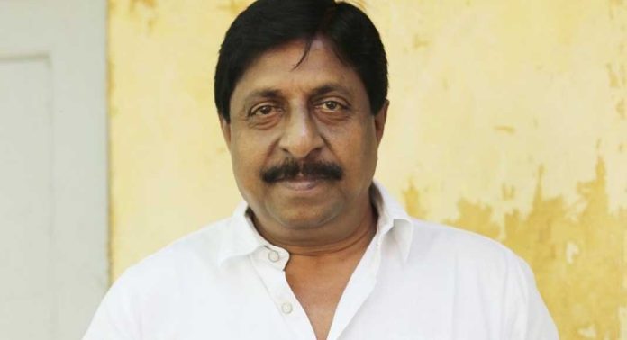 ശ്രീനിവാസന് വിട നല്കി സിനിമാ സാംസ്കാരിക ലോകം ; സംസ്കാര ചടങ്ങുകൾ ഒദ്യോഗിക ബഹുമതികളോടെ പൂർത്തിയായി ശ്രീനിവാസന് വിട നല്കി സിനിമാ സാംസ്കാരിക ലോകം ; സംസ്കാര ചടങ്ങുകൾ ഒദ്യോഗിക ബഹുമതികളോടെ പൂർത്തിയായി