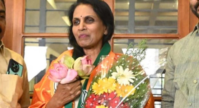 ശ്രീലേഖ കടുത്ത അതൃപ്തിയിൽ, അനുനയിപ്പിക്കാൻ ബിജെപി കേന്ദ്ര നേതൃത്വത്തിന്റെ അടിയന്തരമായി ഇടപെടൽ ശ്രീലേഖ കടുത്ത അതൃപ്തിയിൽ, അനുനയിപ്പിക്കാൻ ബിജെപി കേന്ദ്ര നേതൃത്വത്തിന്റെ അടിയന്തരമായി ഇടപെടൽ