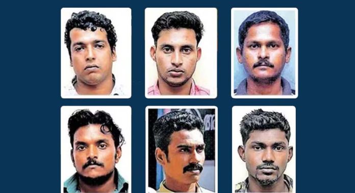 നടിയെ ആക്രമിച്ച കേസ് ; കോടതിയിൽ പൊട്ടിക്കരഞ്ഞ് മാർട്ടിന് ; ശിക്ഷയിൽ ഇളവു വേണമെന്ന് പൾസർ സുനി നടിയെ ആക്രമിച്ച കേസ് ; കോടതിയിൽ പൊട്ടിക്കരഞ്ഞ് മാർട്ടിന് ; ശിക്ഷയിൽ ഇളവു വേണമെന്ന് പൾസർ സുനി