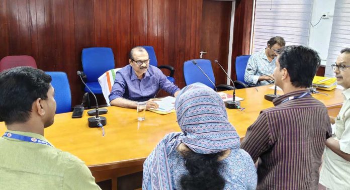 വിവരാവകാശ കമ്മിഷന് സിറ്റിംഗ് : ജില്ലയില് 15 പരാതി തീര്പ്പാക്കി വിവരാവകാശ കമ്മിഷന് സിറ്റിംഗ് : ജില്ലയില് 15 പരാതി തീര്പ്പാക്കി