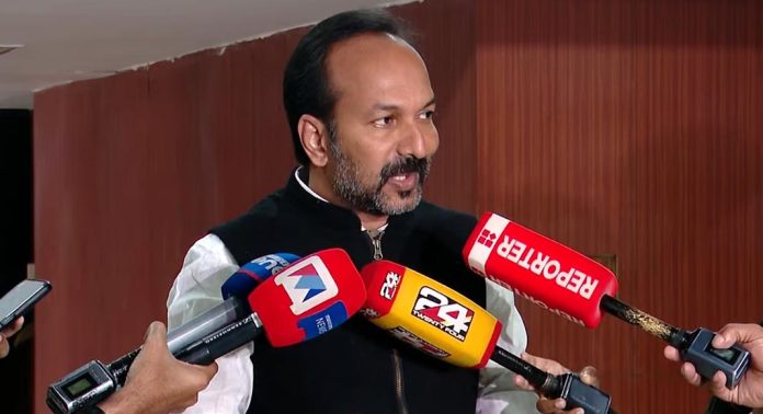 മിനിറ്റുകൾക്കകം മുഖ്യമന്ത്രിയെ പ്രഖ്യാപിക്കുമെന്ന് മുമ്പ് പറഞ്ഞത് ആഗ്രഹം കൊണ്ടെന്ന് പി സി വിഷ്ണുനാഥ് മിനിറ്റുകൾക്കകം മുഖ്യമന്ത്രിയെ പ്രഖ്യാപിക്കുമെന്ന് മുമ്പ് പറഞ്ഞത് ആഗ്രഹം കൊണ്ടെന്ന് പി സി വിഷ്ണുനാഥ്