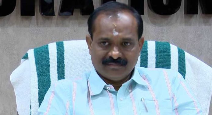 ഒറ്റ മഴയിൽ തലസ്ഥാനത്ത് വെള്ളക്കെട്ട് ; മേയർ വിവി രാജേഷിന്റെ മറുപടി ഒറ്റ മഴയിൽ തലസ്ഥാനത്ത് വെള്ളക്കെട്ട് ; മേയർ വിവി രാജേഷിന്റെ മറുപടി