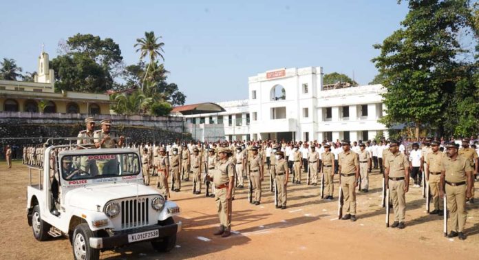 റിപ്പബ്ലിക് ദിനാഘോഷം : ഡ്രസ് റിഹേഴ്സല് നടത്തി റിപ്പബ്ലിക് ദിനാഘോഷം : ഡ്രസ് റിഹേഴ്സല് നടത്തി