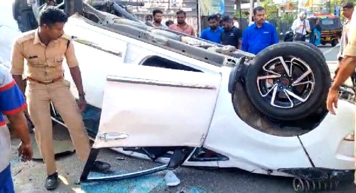 പുനലൂര് – മൂവാറ്റുപുഴ ഹൈവേ നിര്മ്മാണത്തിലെ അപാകത : സ്ഥിരം അപകടമേഖലയായി കോന്നി മാമ്മൂട്, ചിറ്റൂര്മുക്ക് ഭാഗങ്ങള് പുനലൂര് – മൂവാറ്റുപുഴ ഹൈവേ നിര്മ്മാണത്തിലെ അപാകത : സ്ഥിരം അപകടമേഖലയായി കോന്നി മാമ്മൂട്, ചിറ്റൂര്മുക്ക് ഭാഗങ്ങള്