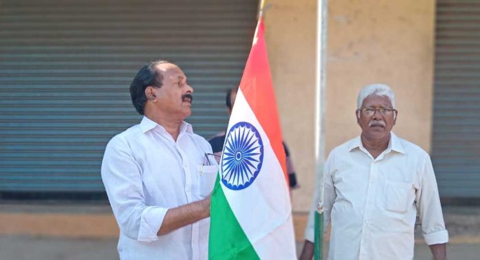 കോൺഗ്രസ് വെട്ടൂരിൽ റിപ്പബ്ലിക് ദിനം ആഘോഷിച്ചു കോൺഗ്രസ് വെട്ടൂരിൽ റിപ്പബ്ലിക് ദിനം ആഘോഷിച്ചു