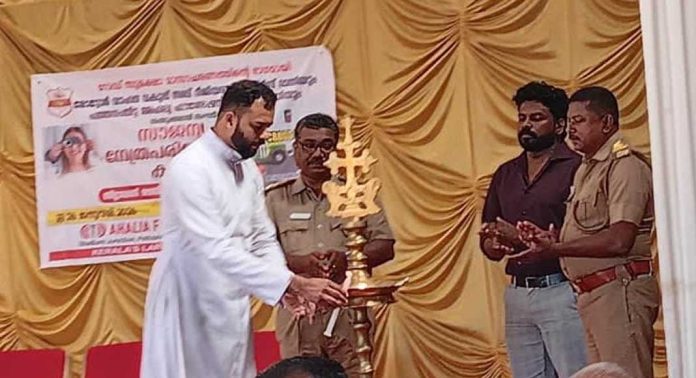 സ്കൂള് വാഹന ഡ്രൈവര്മാര്ക്കായി കാഴ്ച പരിശോധന ക്യാമ്പ് നടത്തി സ്കൂള് വാഹന ഡ്രൈവര്മാര്ക്കായി കാഴ്ച പരിശോധന ക്യാമ്പ് നടത്തി
