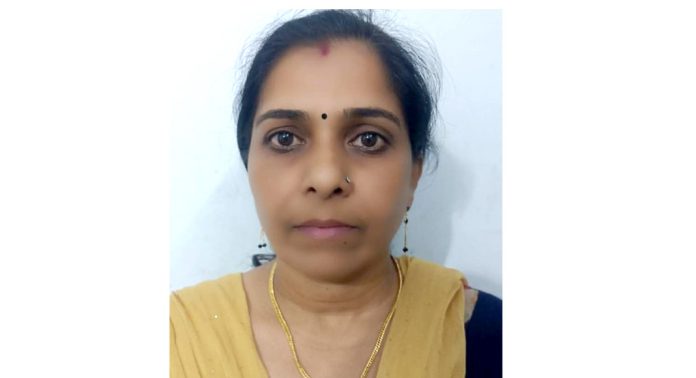 വീട്ടു വേലയ്ക്കു വന്നു – ആറര പവന് മോഷ്ടിച്ചു : പത്തനംതിട്ട പ്രക്കാനം സ്വദേശി സുജാതയെ (42) മുട്ടം പോലീസ് അറസ്റ്റ് ചെയ്തു വീട്ടു വേലയ്ക്കു വന്നു – ആറര പവന് മോഷ്ടിച്ചു : പത്തനംതിട്ട പ്രക്കാനം സ്വദേശി സുജാതയെ (42) മുട്ടം പോലീസ് അറസ്റ്റ് ചെയ്തു