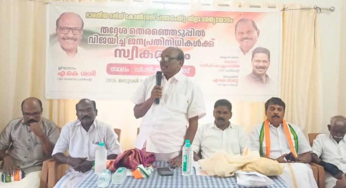 സർക്കാരിന്റെ അതി ദരിദ്രർ ഇല്ല പ്രഖ്യാപനം സേവന സ്ഥാപനങ്ങൾ അടയ്ക്കുന്നു ; എ. കെ. ശശി സർക്കാരിന്റെ അതി ദരിദ്രർ ഇല്ല പ്രഖ്യാപനം സേവന സ്ഥാപനങ്ങൾ അടയ്ക്കുന്നു ; എ. കെ. ശശി