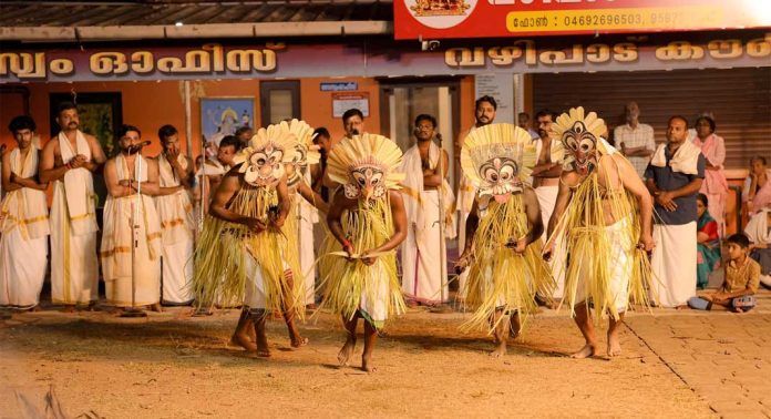 കോട്ടാങ്ങൽ പടയണി – ഇന്ന് കോട്ടാങ്ങൽ കരക്കാരുടെ പള്ളി പാനയും അടവിയും കോട്ടാങ്ങൽ പടയണി – ഇന്ന് കോട്ടാങ്ങൽ കരക്കാരുടെ പള്ളി പാനയും അടവിയും