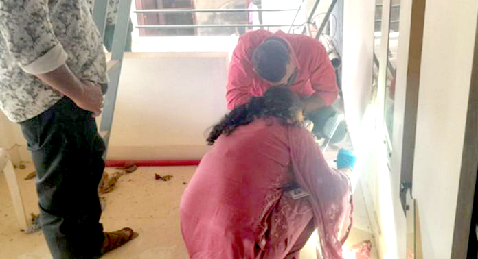 കടമ്മനിട്ടയില് വീട് കുത്തിത്തുറന്ന് മോഷണശ്രമം ; നാട്ടുകാര് കയ്യോടെ പൊക്കി കടമ്മനിട്ടയില് വീട് കുത്തിത്തുറന്ന് മോഷണശ്രമം ; നാട്ടുകാര് കയ്യോടെ പൊക്കി