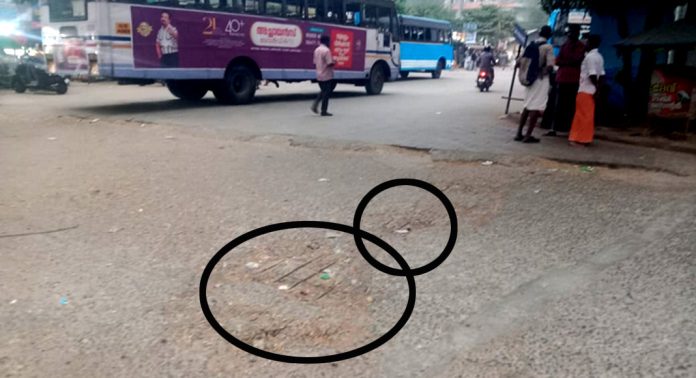 ഇട്ടിയപ്പാറ ബസ് സ്റ്റാന്റില് അപകടകരമായ നിലയില് കോണ്ക്രീറ്റിലെ കമ്പി ഇട്ടിയപ്പാറ ബസ് സ്റ്റാന്റില് അപകടകരമായ നിലയില് കോണ്ക്രീറ്റിലെ കമ്പി