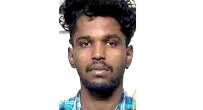 1.25 കിലോ കഞ്ചാവുമായി നിരണം സ്വദേശി അനുരാജ് (26) പിടിയില് 1.25 കിലോ കഞ്ചാവുമായി നിരണം സ്വദേശി അനുരാജ് (26) പിടിയില്