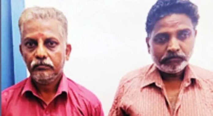ശബരിമല ഭണ്ഡാരത്തില് നിന്ന് വിദേശ കറന്സിയും സ്വര്ണ്ണവും വായ്യ്ക്കുള്ളിലാക്കി കടത്തി ; രണ്ട് ജീവനക്കാര് പിടിയില് ശബരിമല ഭണ്ഡാരത്തില് നിന്ന് വിദേശ കറന്സിയും സ്വര്ണ്ണവും വായ്യ്ക്കുള്ളിലാക്കി കടത്തി ; രണ്ട് ജീവനക്കാര് പിടിയില്