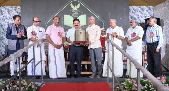 എംജിഎം ഗുരുരത്നം പുരസ്കാരങ്ങൾ സമ്മാനിച്ചു എംജിഎം ഗുരുരത്നം പുരസ്കാരങ്ങൾ സമ്മാനിച്ചു