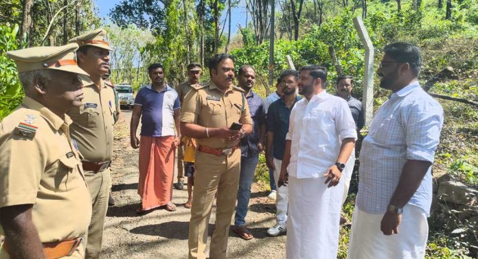 ഇടമുറി മേഖലയില് വീണ്ടും പുലിയെ കണ്ടതായി അഭ്യൂഹം ഇടമുറി മേഖലയില് വീണ്ടും പുലിയെ കണ്ടതായി അഭ്യൂഹം
