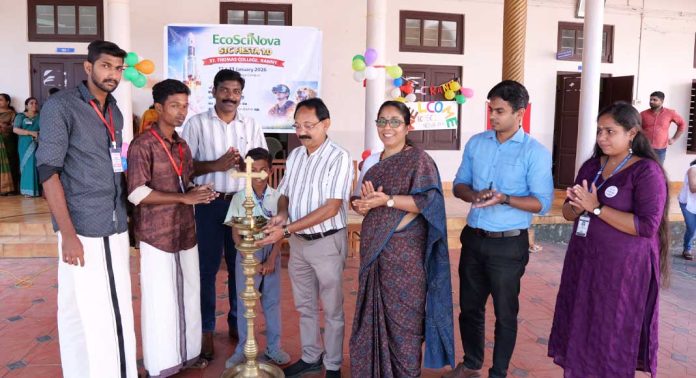 സെന്റ് തോമസ് കോളേജിൽ നടന്നുകൊണ്ടിരിക്കുന്ന ശാസ്ത്രപ്രദർശനവും വിജ്ഞാനോത്സവം കോളേജ് മാനേജർ പ്രൊഫ. റോയി മേലേൽ ഉദ്ഘാടനം ചെയ്തു സെന്റ് തോമസ് കോളേജിൽ നടന്നുകൊണ്ടിരിക്കുന്ന ശാസ്ത്രപ്രദർശനവും വിജ്ഞാനോത്സവം കോളേജ് മാനേജർ പ്രൊഫ. റോയി മേലേൽ ഉദ്ഘാടനം ചെയ്തു