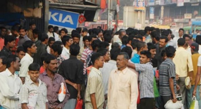 ജില്ലയിലെ ഇതര സംസ്ഥാന തൊഴിലാളി ക്യാമ്പുകള് ലഹരി കേന്ദ്രങ്ങളായി മാറുന്നു ജില്ലയിലെ ഇതര സംസ്ഥാന തൊഴിലാളി ക്യാമ്പുകള് ലഹരി കേന്ദ്രങ്ങളായി മാറുന്നു
