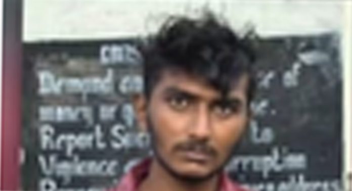 ചിറ്റാറില് ശസ്ത്രക്രീയ കഴിഞ്ഞു വിശ്രമിച്ച വീട്ടമ്മയെ ബലാല്സംഗം ചെയ്യാന് ശ്രമം ; അയല്വാസി പിടിയില് ചിറ്റാറില് ശസ്ത്രക്രീയ കഴിഞ്ഞു വിശ്രമിച്ച വീട്ടമ്മയെ ബലാല്സംഗം ചെയ്യാന് ശ്രമം ; അയല്വാസി പിടിയില്