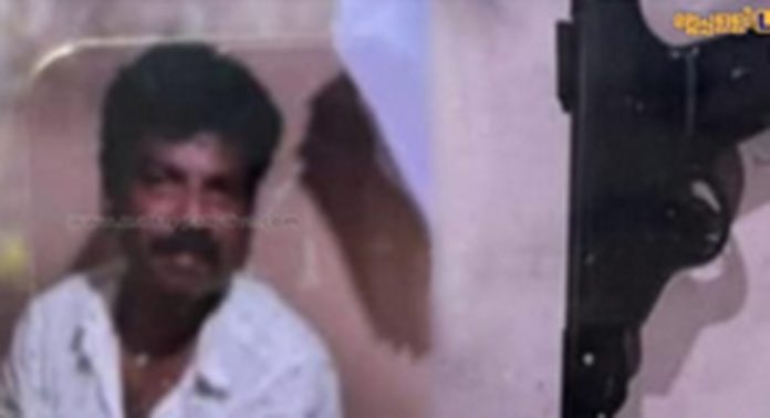 കുന്നന്താനത്ത് ആശുപത്രിയില് ജീവനക്കാര്ക്ക് നേരെ രോഗി തോക്ക് ചൂണ്ടി കുന്നന്താനത്ത് ആശുപത്രിയില് ജീവനക്കാര്ക്ക് നേരെ രോഗി തോക്ക് ചൂണ്ടി