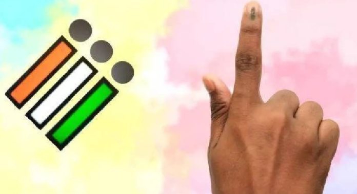 നിയമസഭാ തെരഞ്ഞെടുപ്പ് ; കേന്ദ്ര തിരഞ്ഞെടുപ്പ് കമ്മീഷൻ പ്രതിനിധികൾ ഇന്ന് കേരളത്തിലെത്തും നിയമസഭാ തെരഞ്ഞെടുപ്പ് ; കേന്ദ്ര തിരഞ്ഞെടുപ്പ് കമ്മീഷൻ പ്രതിനിധികൾ ഇന്ന് കേരളത്തിലെത്തും