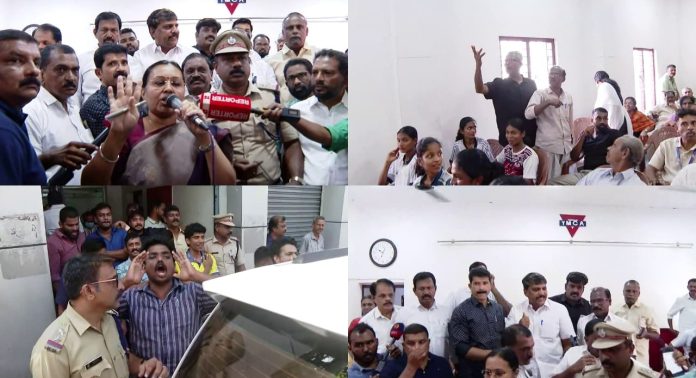 പത്തനംതിട്ടയില് ആരോഗ്യമന്ത്രിയുടെ പരിപാടിയിൽ വൻ പ്രതിഷേധം പത്തനംതിട്ടയില് ആരോഗ്യമന്ത്രിയുടെ പരിപാടിയിൽ വൻ പ്രതിഷേധം