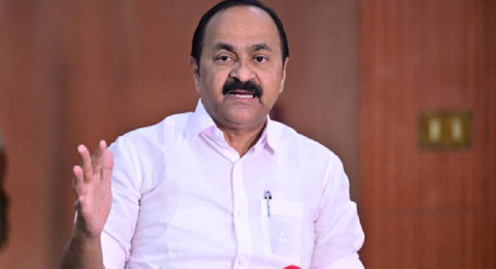 മന്ത്രിമാരുടെ വീട്ടിൽ റീത്ത് വെക്കാൻ പറയലല്ല എന്റെ ജോലി ; വി.ഡി.സതീശൻ മന്ത്രിമാരുടെ വീട്ടിൽ റീത്ത് വെക്കാൻ പറയലല്ല എന്റെ ജോലി ; വി.ഡി.സതീശൻ