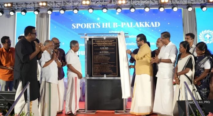 പാലക്കാടിന്റെ മുഖച്ഛായ മാറ്റാൻ കെസിഎ സ്പോർട്സ് ഹബ്ബ് ; നിർമ്മാണോദ്ഘാടനം നിർവ്വഹിച്ച് മന്ത്രി എം ബി രാജേഷ് പാലക്കാടിന്റെ മുഖച്ഛായ മാറ്റാൻ കെസിഎ സ്പോർട്സ് ഹബ്ബ് ; നിർമ്മാണോദ്ഘാടനം നിർവ്വഹിച്ച് മന്ത്രി എം ബി രാജേഷ്