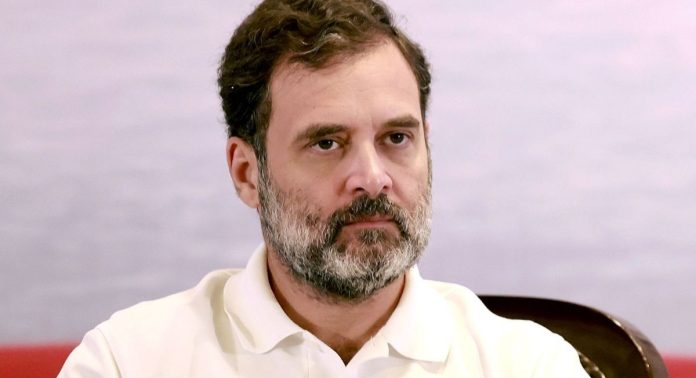 വയനാട് ദുരന്തബാധിതർക്ക് വീട് ; കോൺഗ്രസ് നിർമ്മിക്കുന്ന വീടുകൾക്ക് രാഹുൽ ഗാന്ധി തറക്കല്ലിട്ടു വയനാട് ദുരന്തബാധിതർക്ക് വീട് ; കോൺഗ്രസ് നിർമ്മിക്കുന്ന വീടുകൾക്ക് രാഹുൽ ഗാന്ധി തറക്കല്ലിട്ടു