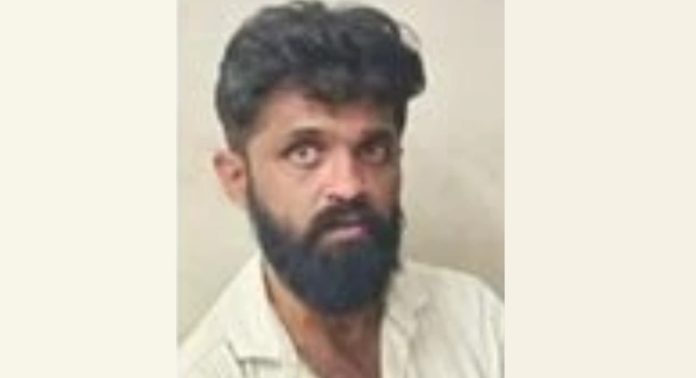 ജഡ്ജിയെ വെട്ടിക്കൊല്ലുമെന്ന് ഭീഷണി ; യുവാവിനെ കാപ്പ ചുമത്തി ജയിലില് അടച്ചു ജഡ്ജിയെ വെട്ടിക്കൊല്ലുമെന്ന് ഭീഷണി ; യുവാവിനെ കാപ്പ ചുമത്തി ജയിലില് അടച്ചു
