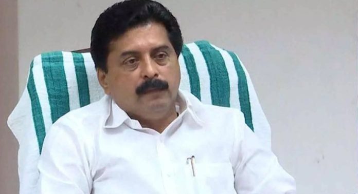 കോഴിക്കോട് മെഡിക്കൽ കോളജിലെ കുടിവെള്ള പ്രതിസന്ധി ; ഇടപെട്ട് മന്ത്രി റോഷി അഗസ്റ്റിൻ കോഴിക്കോട് മെഡിക്കൽ കോളജിലെ കുടിവെള്ള പ്രതിസന്ധി ; ഇടപെട്ട് മന്ത്രി റോഷി അഗസ്റ്റിൻ