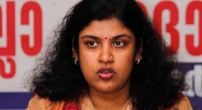 പ്രകോപനപരമായ മുദ്രാവാക്യം വിളിച്ച് ജാഥ നടത്തി ; ചിന്ത ജെറോമിനെതിരെ കേസെടുത്തു പ്രകോപനപരമായ മുദ്രാവാക്യം വിളിച്ച് ജാഥ നടത്തി ; ചിന്ത ജെറോമിനെതിരെ കേസെടുത്തു