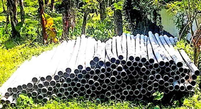 തികഞ്ഞ അനാസ്ഥ – എങ്ങുമെത്താതെ പത്തനംതിട്ട ജില്ലയിലെ ജല ജീവന് പദ്ധതി തികഞ്ഞ അനാസ്ഥ – എങ്ങുമെത്താതെ പത്തനംതിട്ട ജില്ലയിലെ ജല ജീവന് പദ്ധതി