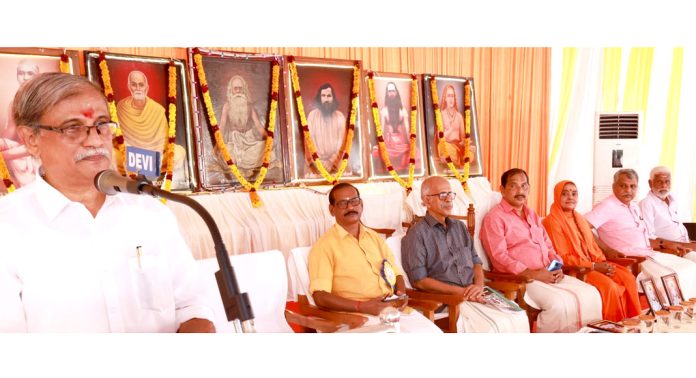 നാമജപ പ്രതിഷേധത്തിൽ പങ്കെടുത്ത ഭക്തർക്കെതിരായ കേസുകൾ പിൻവലിക്കണം : ചെറുകോൽപ്പുഴ ഹിന്ദുമത പരിഷത്ത് അയ്യപ്പ ഭക്തസംഗമം നാമജപ പ്രതിഷേധത്തിൽ പങ്കെടുത്ത ഭക്തർക്കെതിരായ കേസുകൾ പിൻവലിക്കണം : ചെറുകോൽപ്പുഴ ഹിന്ദുമത പരിഷത്ത് അയ്യപ്പ ഭക്തസംഗമം