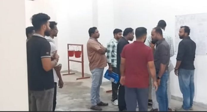 കോന്നി മെഡിക്കല് കോളേജില് ഇലക്ട്രിക്കല് ഇന്സ്പെക്ടെഴ്സ് സംഘം പരിശോധന നടത്തി കോന്നി മെഡിക്കല് കോളേജില് ഇലക്ട്രിക്കല് ഇന്സ്പെക്ടെഴ്സ് സംഘം പരിശോധന നടത്തി