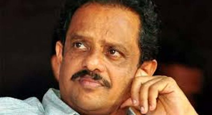 കമ്യൂണിസ്റ്റുകാര്ക്ക് രക്തസാക്ഷികളുടെ ഫണ്ടില് നിന്ന് ഒരു നയാ പൈസ എടുക്കാന് പറ്റുമോയെന്ന് ആലോചിക്കണമെന്ന് ടിഐ മധുസൂദനന് കമ്യൂണിസ്റ്റുകാര്ക്ക് രക്തസാക്ഷികളുടെ ഫണ്ടില് നിന്ന് ഒരു നയാ പൈസ എടുക്കാന് പറ്റുമോയെന്ന് ആലോചിക്കണമെന്ന് ടിഐ മധുസൂദനന്