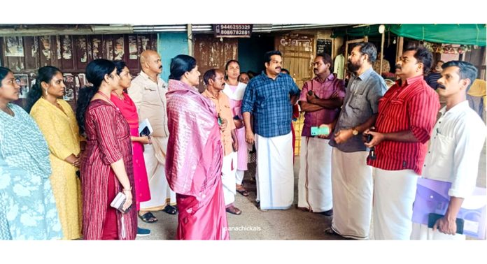 ചിറ്റാറില് ഷോപ്പിംങ് കോംപ്ലക്സ് – “എന്താ ദാസാ ഈ വികസനമൊക്കെ നേരത്തെ വരാതിരുന്നത് “ ചിറ്റാറില് ഷോപ്പിംങ് കോംപ്ലക്സ് – “എന്താ ദാസാ ഈ വികസനമൊക്കെ നേരത്തെ വരാതിരുന്നത് “
