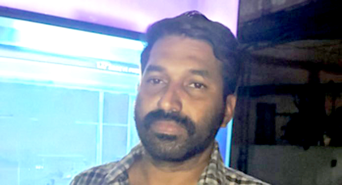 സ്ത്രീകളുടെ ദൃശ്യങ്ങള് ഒളി ക്യാമറയില് പകര്ത്തി : പ്രമാടം സ്വദേശി അറസ്റ്റില് സ്ത്രീകളുടെ ദൃശ്യങ്ങള് ഒളി ക്യാമറയില് പകര്ത്തി : പ്രമാടം സ്വദേശി അറസ്റ്റില്