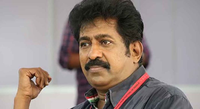 നിയമസഭ തെരഞ്ഞെടുപ്പിൽ മത്സരിക്കുന്നത് നിലവിൽ ആലോചനയിലില്ലെന്ന് നടൻ പ്രേംകുമാർ നിയമസഭ തെരഞ്ഞെടുപ്പിൽ മത്സരിക്കുന്നത് നിലവിൽ ആലോചനയിലില്ലെന്ന് നടൻ പ്രേംകുമാർ