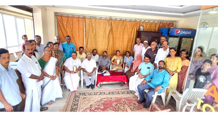കെ കെ നായർ സത്യവും ധാർമികതയും കാത്തുസൂക്ഷിച്ച ജനപ്രതിനിധി : ജസ്റ്റിസ് പി എൻ വിജയകുമാർ കെ കെ നായർ സത്യവും ധാർമികതയും കാത്തുസൂക്ഷിച്ച ജനപ്രതിനിധി : ജസ്റ്റിസ് പി എൻ വിജയകുമാർ