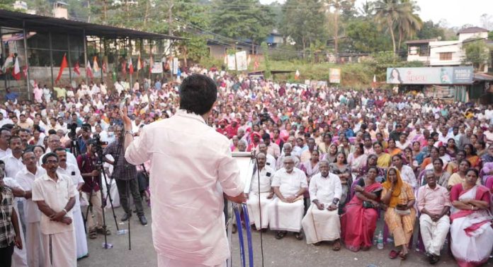 വികസന മുന്നേറ്റ ജാഥയ്ക്ക് റാന്നിയിൽ ഉജ്ജ്വല സ്വീകരണം ; ജനസാഗരമായി ഇട്ടിയപ്പാറ വികസന മുന്നേറ്റ ജാഥയ്ക്ക് റാന്നിയിൽ ഉജ്ജ്വല സ്വീകരണം ; ജനസാഗരമായി ഇട്ടിയപ്പാറ